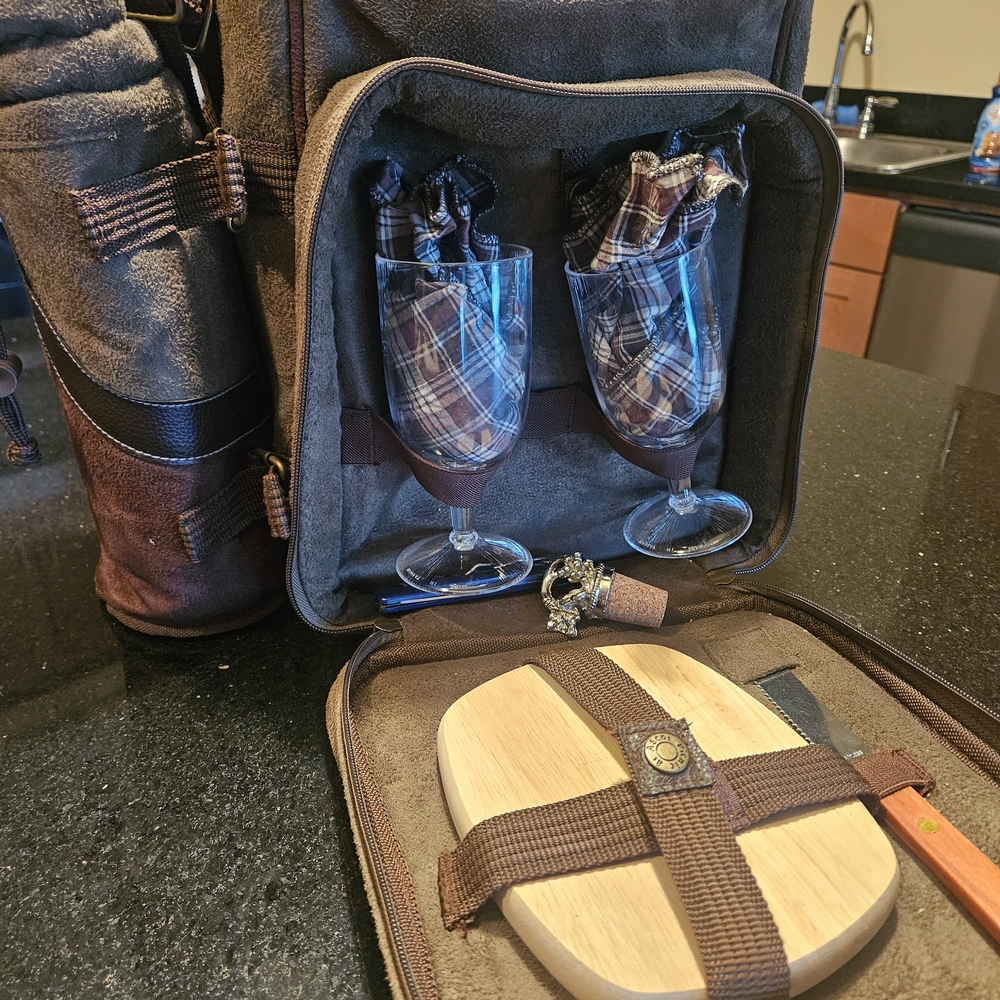 Picnic At Ascot. Canvas carrier/ tote for insulated wine or cold drinks.